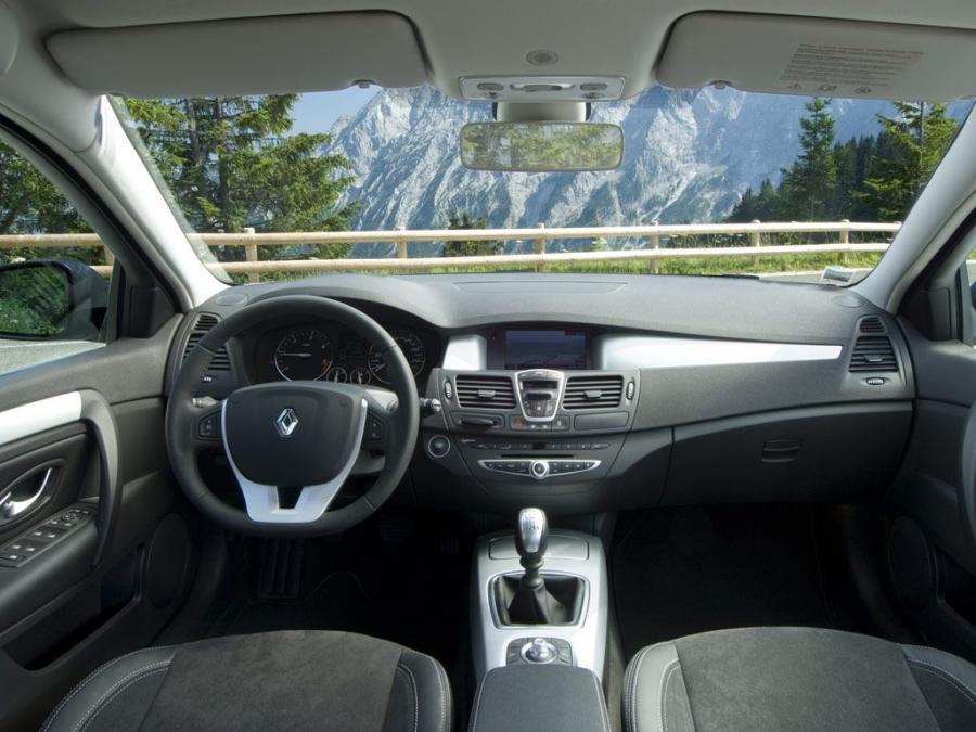  Renault Laguna III 2007 года  (фото 2 из 92)